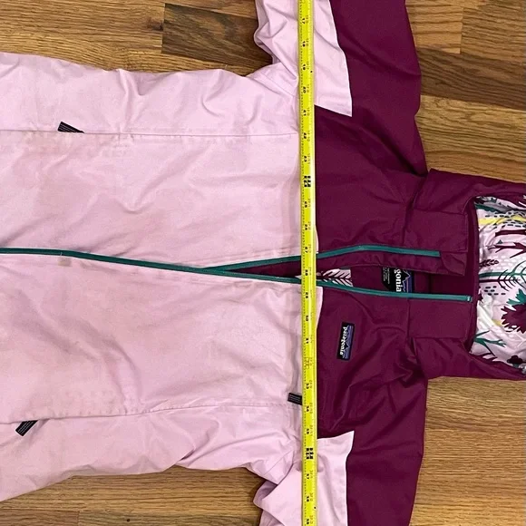 Patagonia girls Ski Jacket - Purple and Light Pink - Picture 13 of 15
